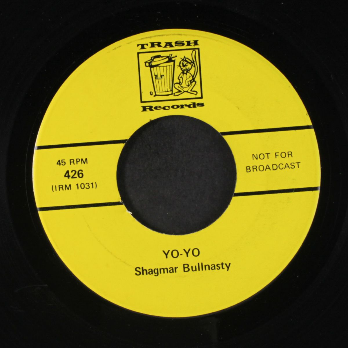 yo-yo / tapping that thing by SHAGMAR BULLNASTY