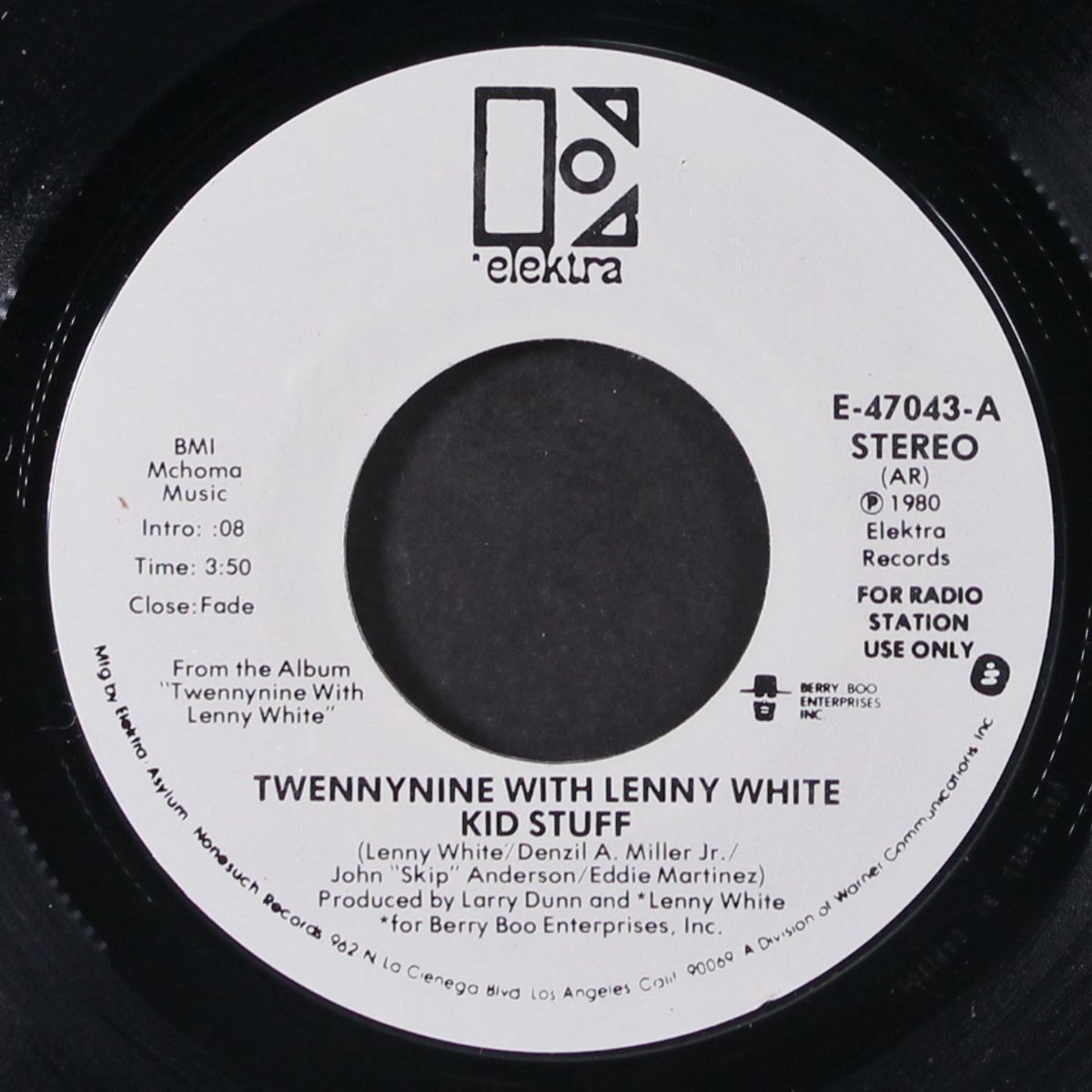 kid stuff / mono by TWENNYNINE WITH LENNY WHITE