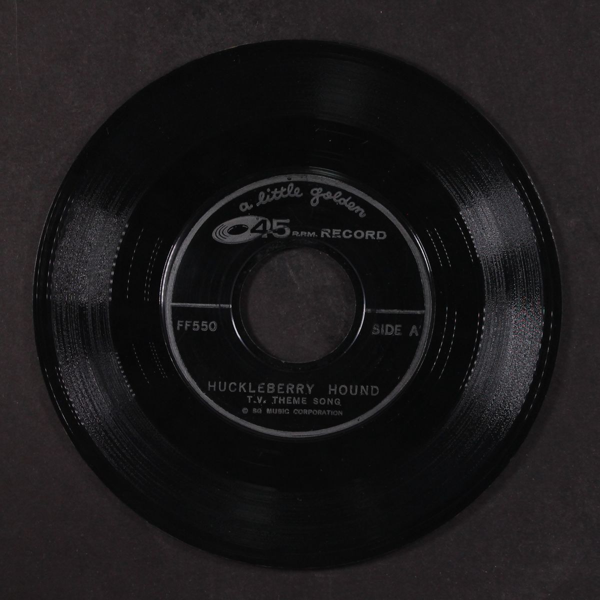 huckleberry hound / yogi bear by JIMMY CARROLL