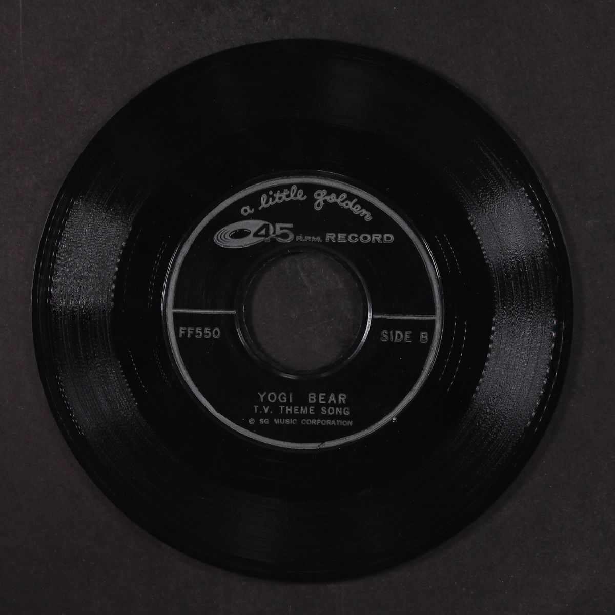 huckleberry hound / yogi bear by JIMMY CARROLL
