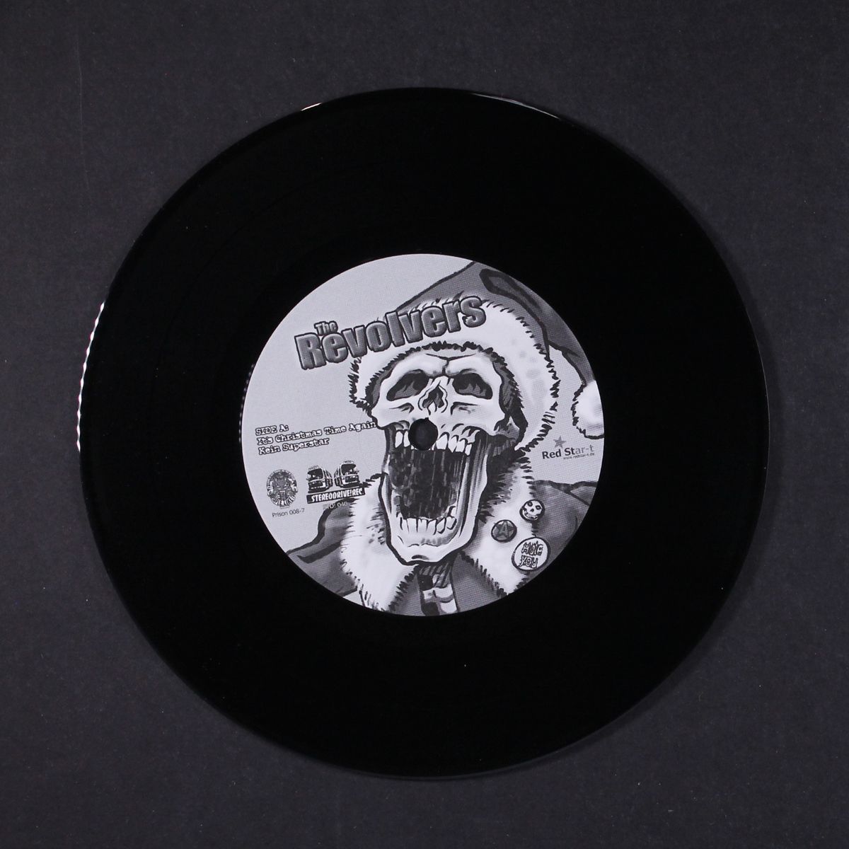 it's christmas time again, kein suoerstar / last christmas by REVOLVERS