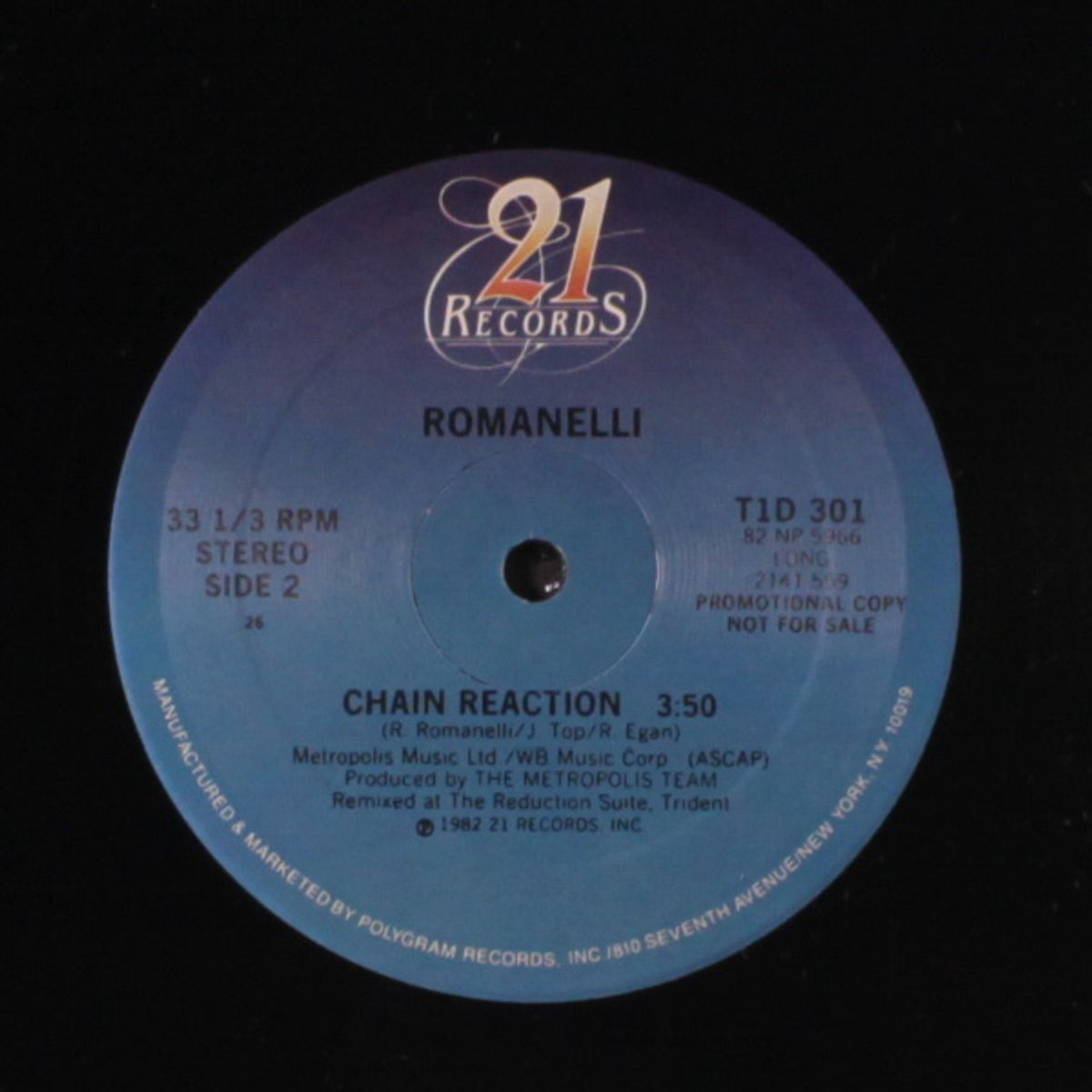 connecting flight / chain reaction by ROMANELLI