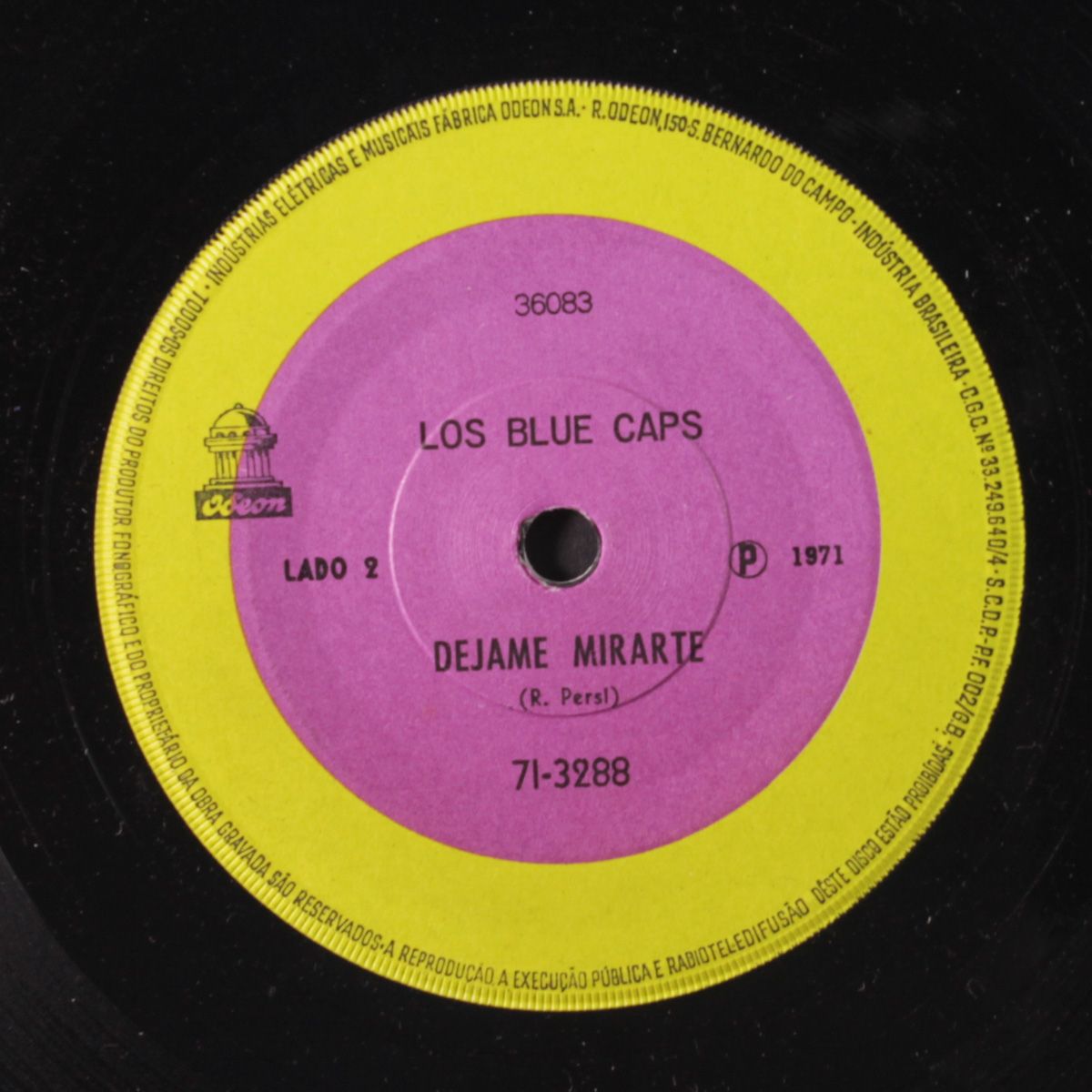 um um um um um um / dejame mirarte by LOS BLUE CAPS