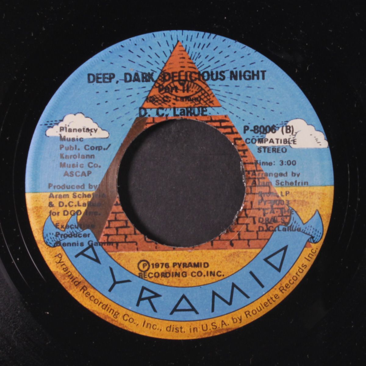 deep, dark, delicious night / short by D.C. LARUE