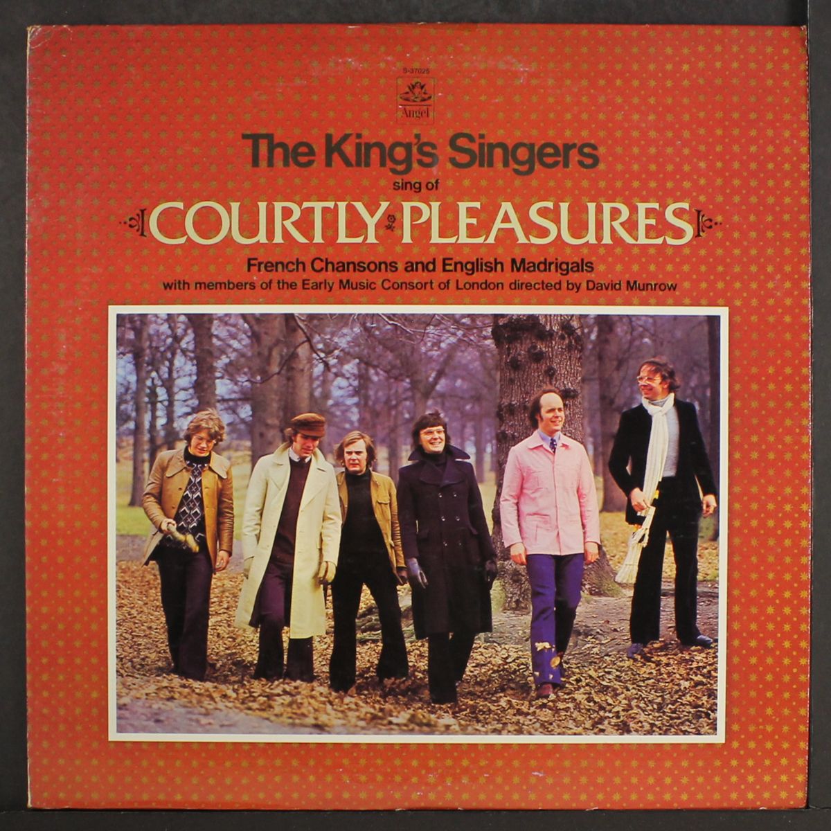 sing of courtly pleasures by KING'S SINGERS