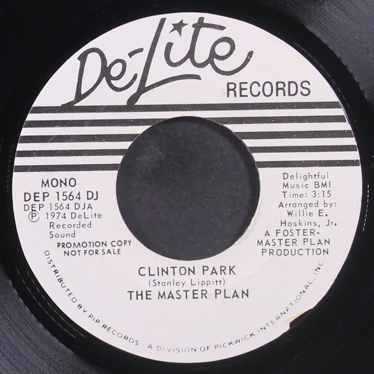 clinton park / mono by MASTER PLAN