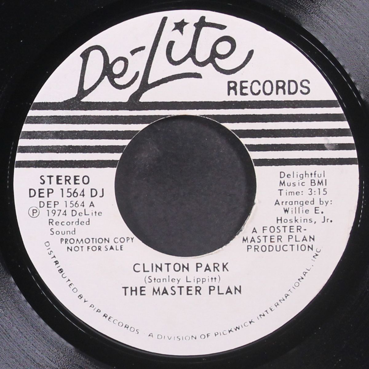 clinton park / mono by MASTER PLAN