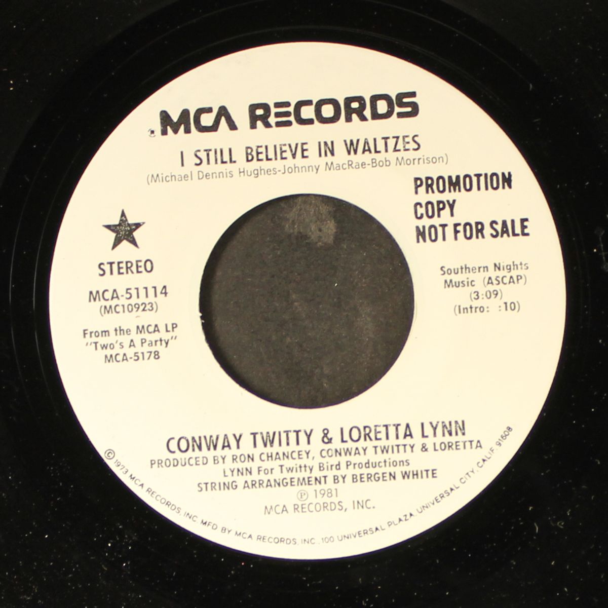 i still believe in waltzes by CONWAY TWITTY & LORETTA LYNN