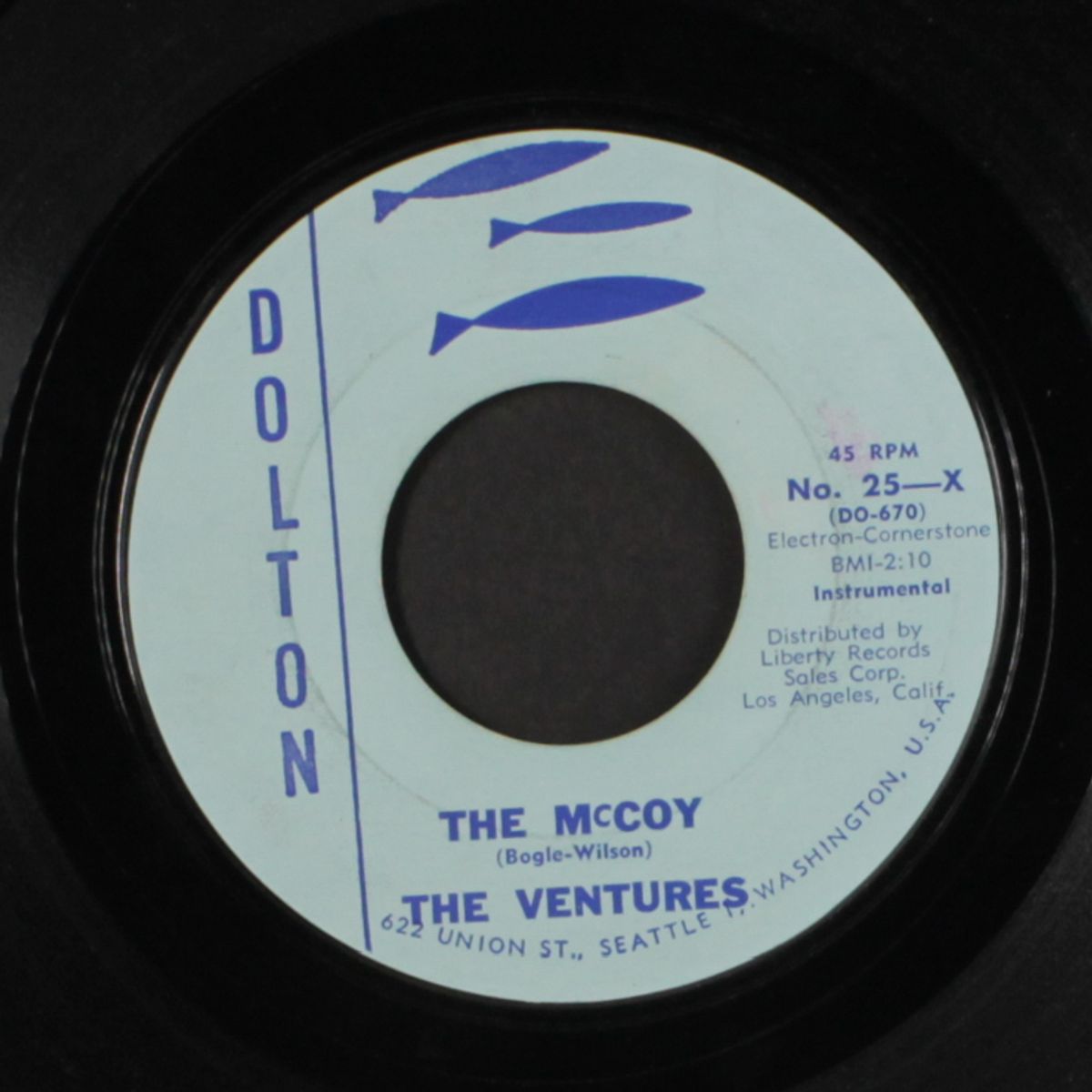 walk - don't run / the mccoy by VENTURES