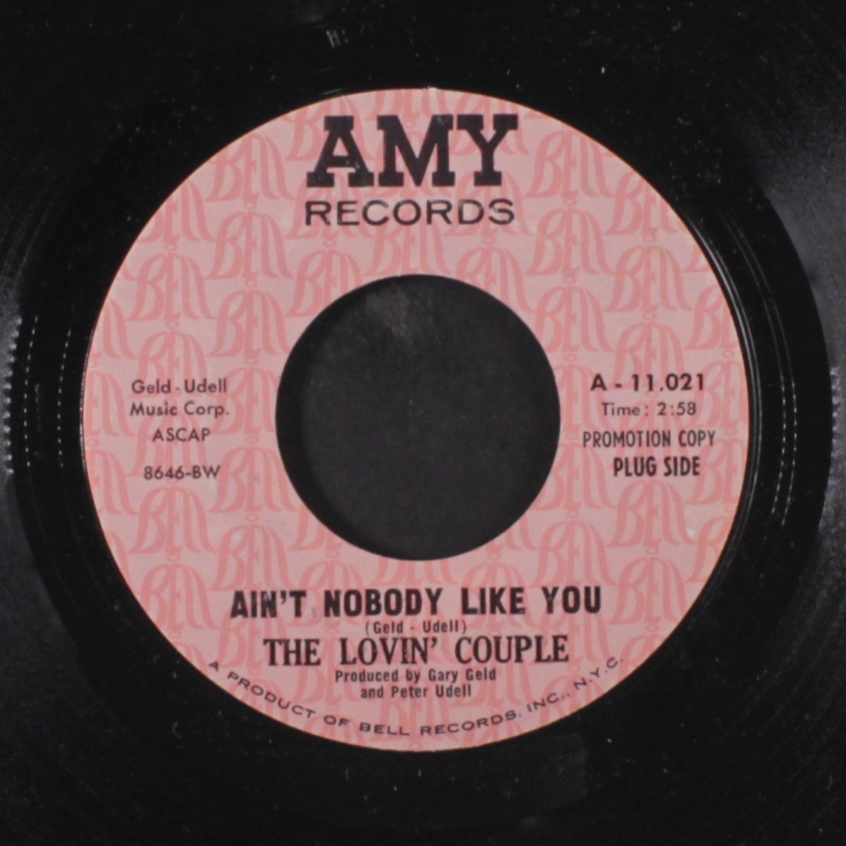 ain't nobody like you / the sun is a wanderer by LOVIN' COUPLE