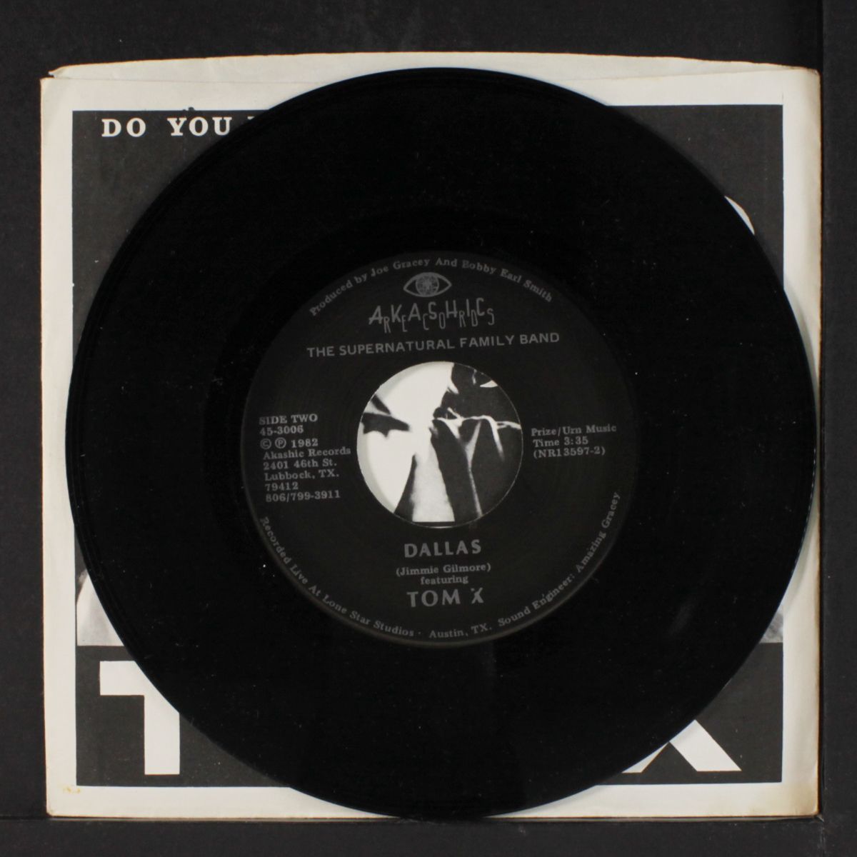 the rest room wall / dallas by SUPERNATURAL FAMILY BAND