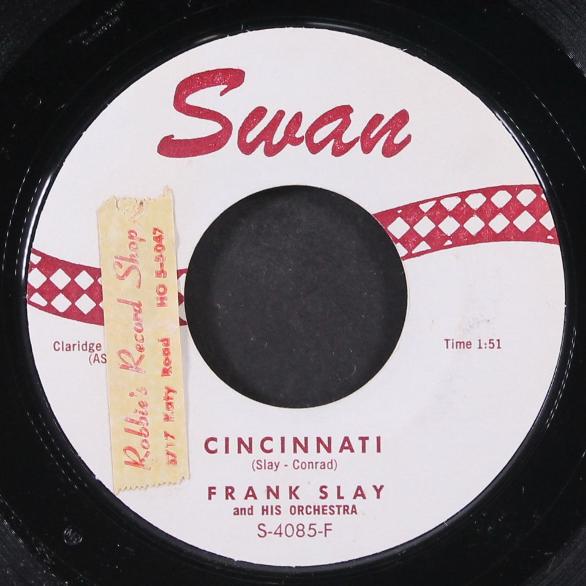 cincinnati / flying circle by FRANK SLAY