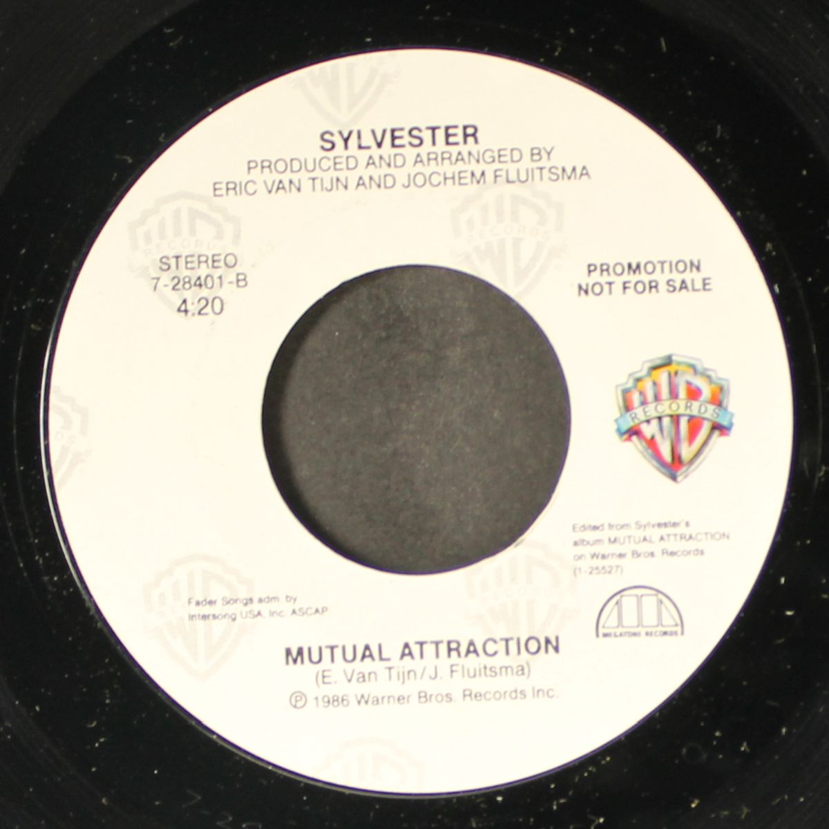 mutual attraction / short by SYLVESTER
