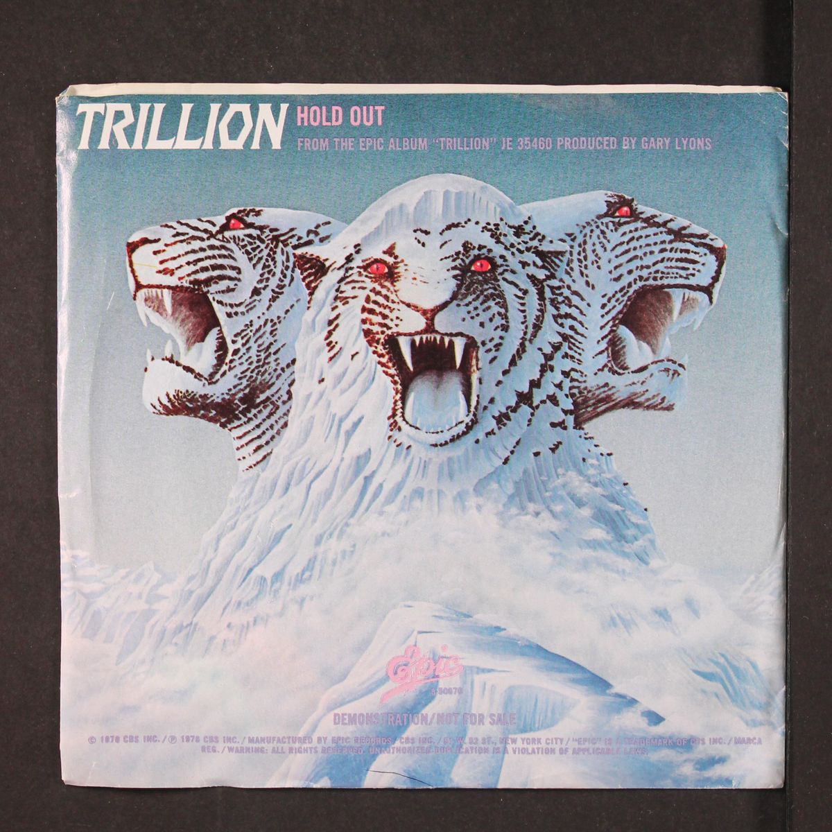hold out / mono by TRILLION