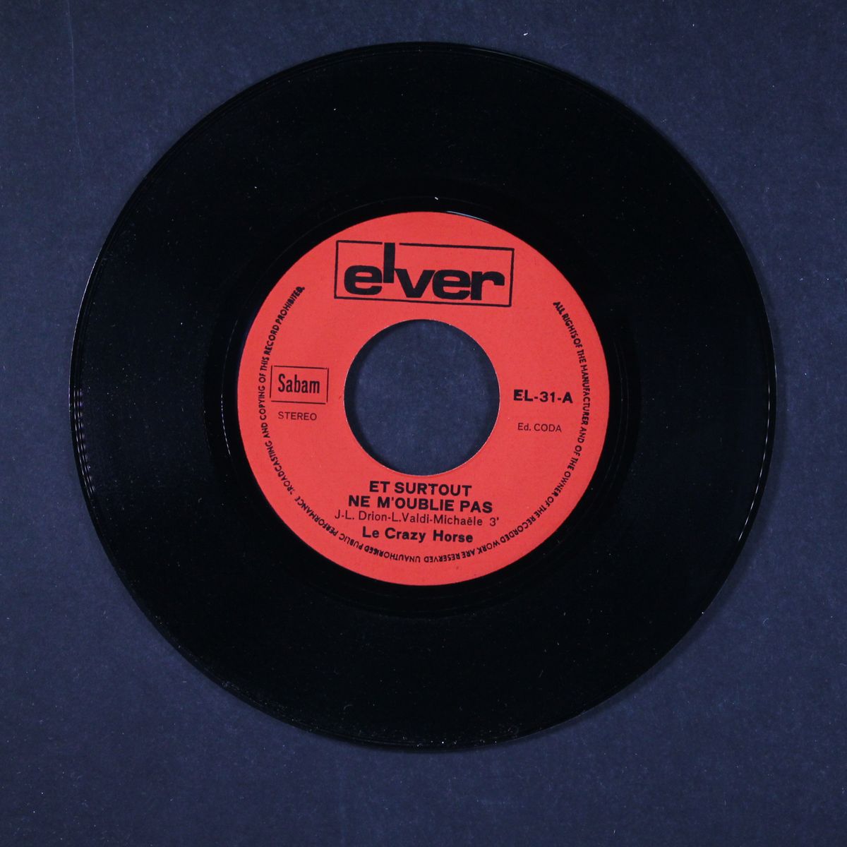 et surtout ne m'oublie pas / caline, divine by CRAZY HORSE