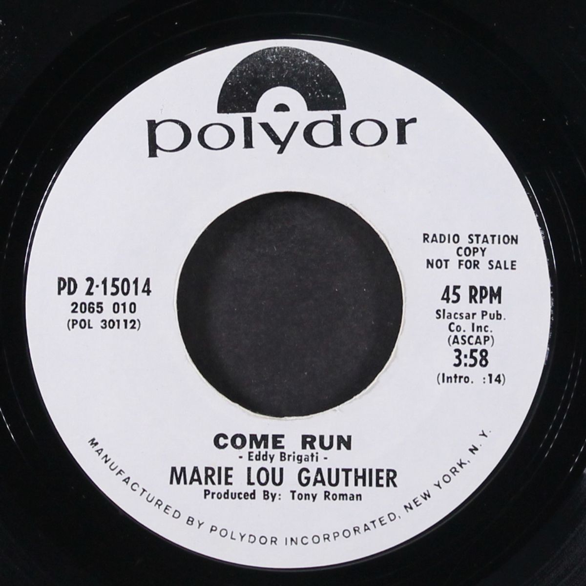 in the summertime / come run by MARIE LOU GAUTHIER