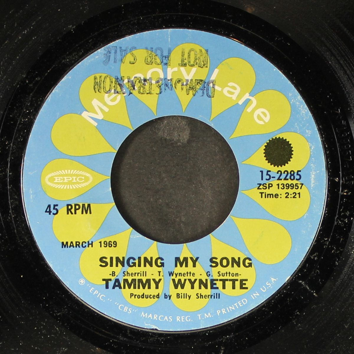 d-i-v-o-r-c-e / singing my song by TAMMY WYNETTE