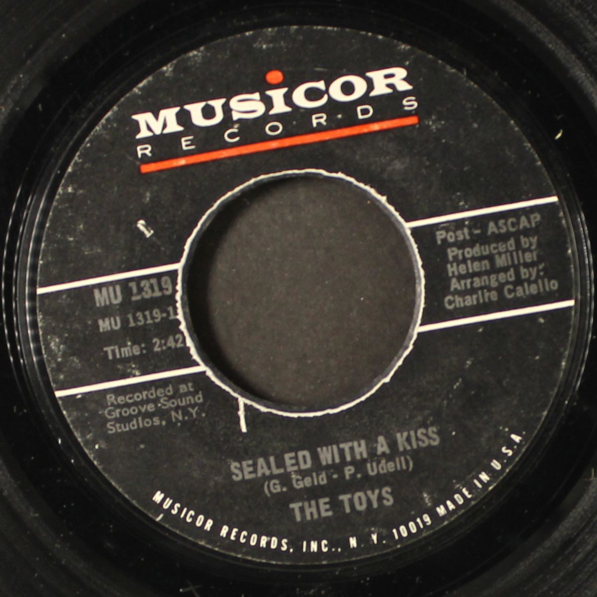 i got my heart set on you / sealed with a kiss by TOYS