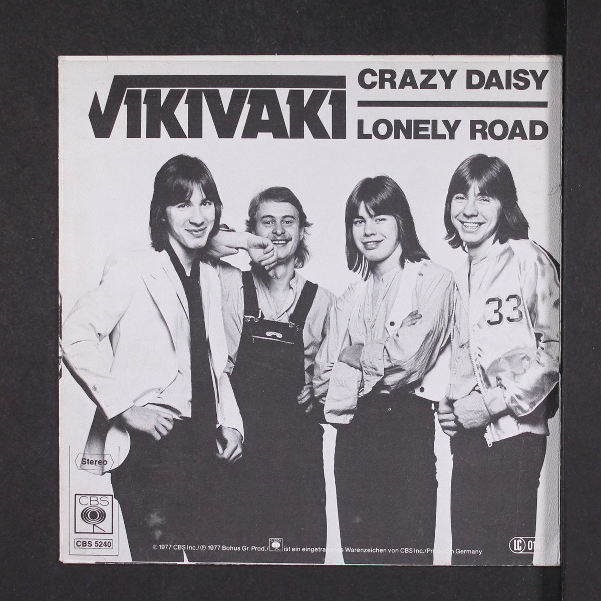 crazy daisy / lonely road by VIKIVAKI