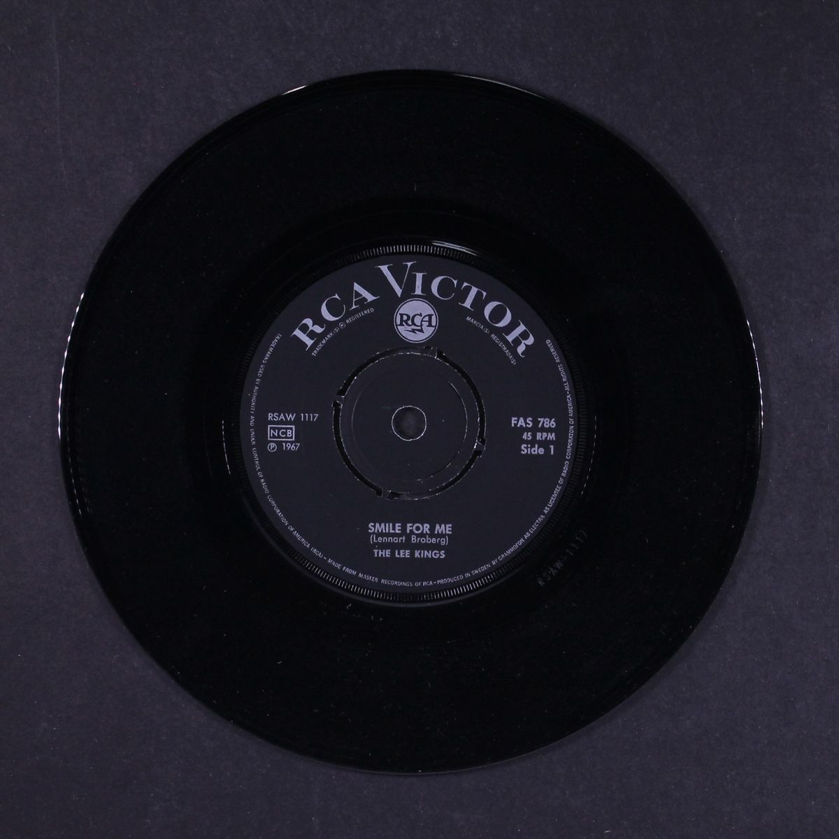 smile for me / take a message to mary by LEE KINGS
