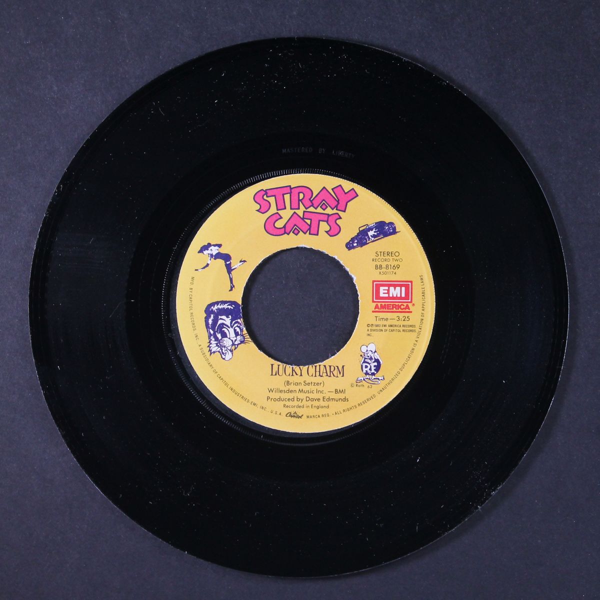 (she's) sexy + 17 +3 by STRAY CATS