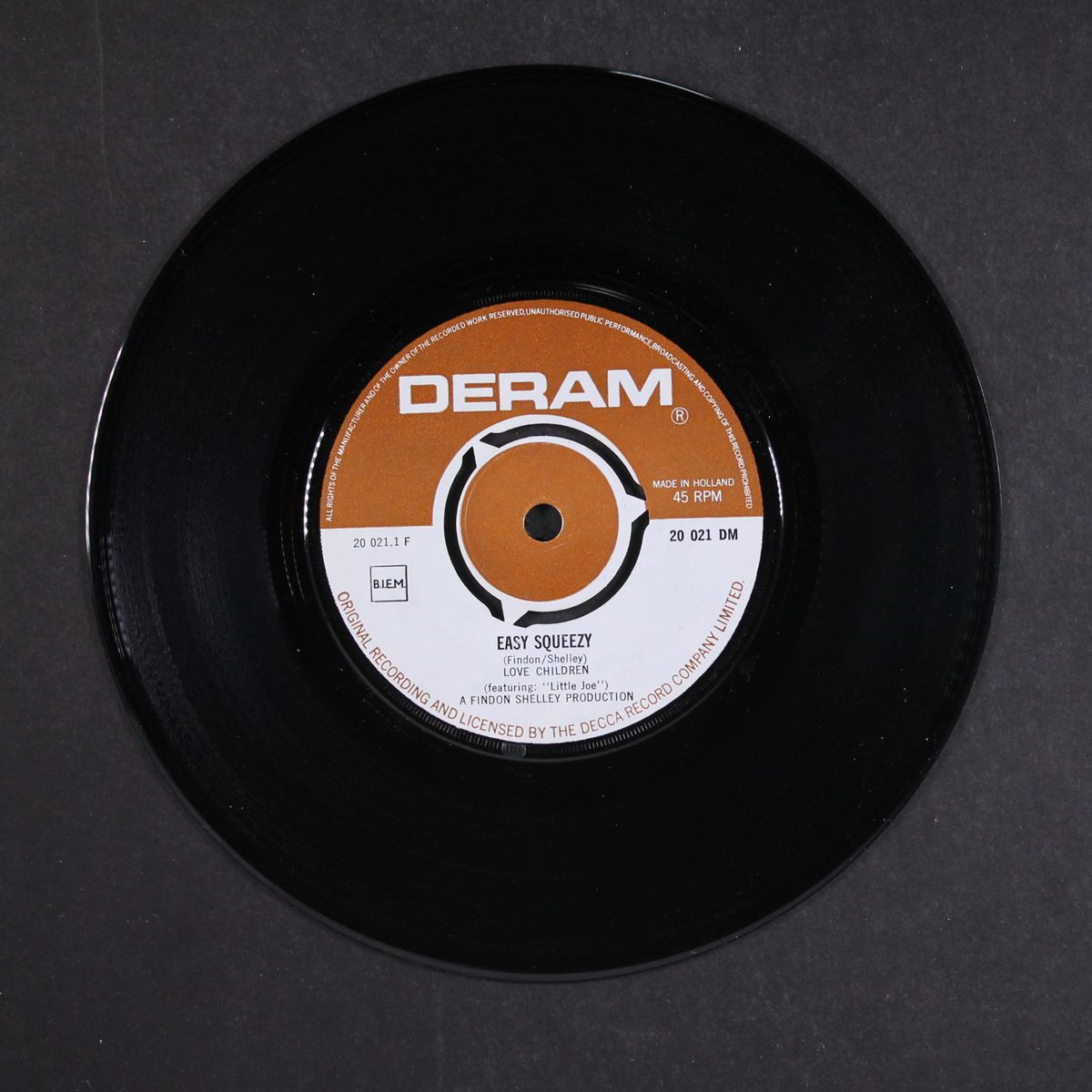 easy squeezy / every little step by LOVE CHILDREN