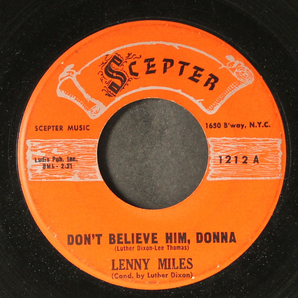 don't believe him, donna / invisible by LENNY MILES