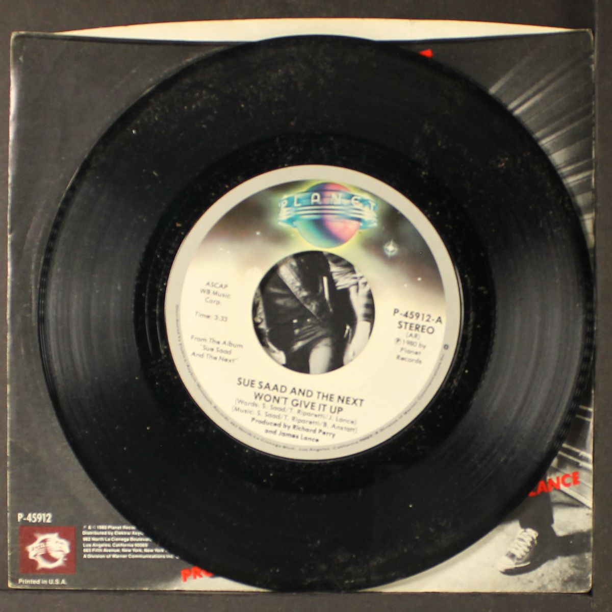 won't give it up / kamonbaybeh by SUE SAAD & NEXT