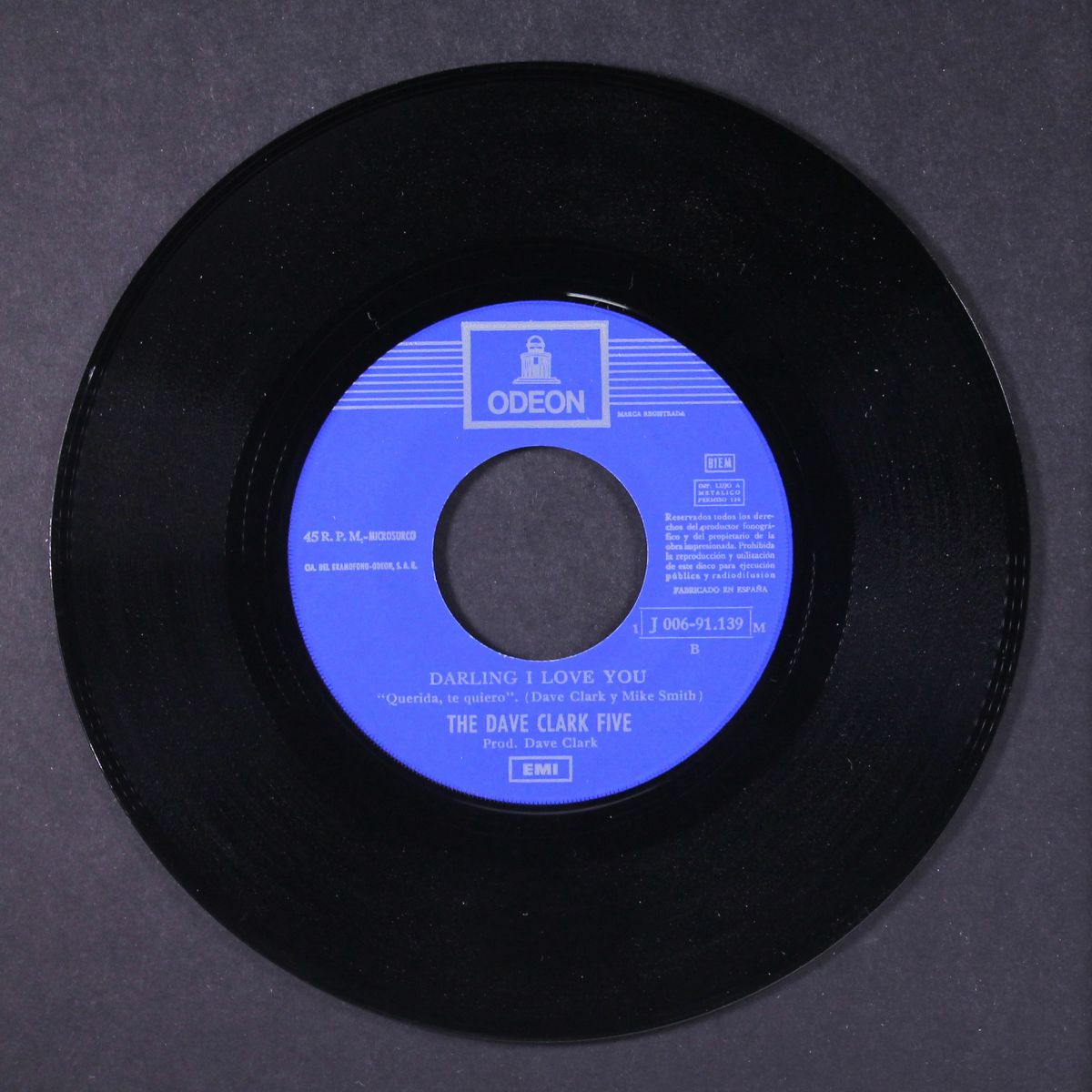everybody get together / darling i love you by DAVE CLARK FIVE