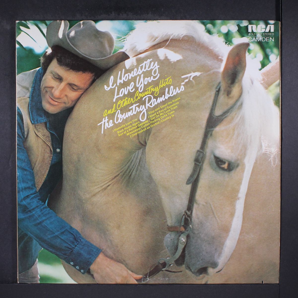 i honestly love you & other country hits by COUNTRY RAMBLERS