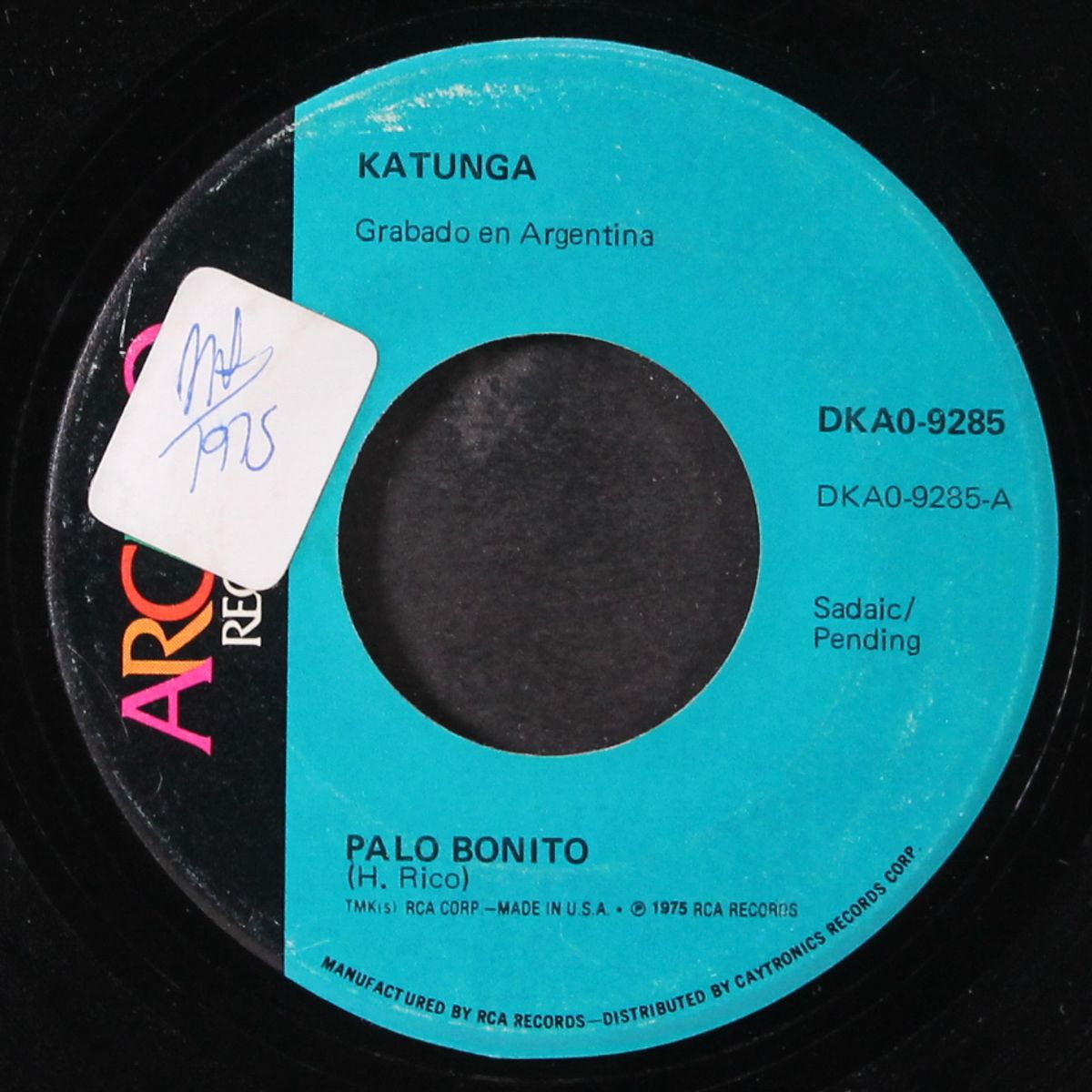 palo bonito / mira para arriba, mira para abajo by KATUNGA