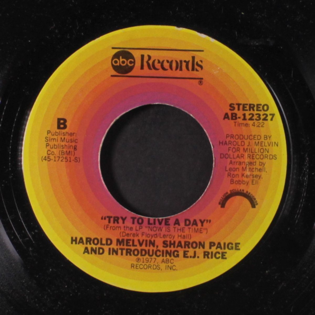 baby, you got my nose open / try to live a day by HAROLD MELVIN & BLUE NOTES
