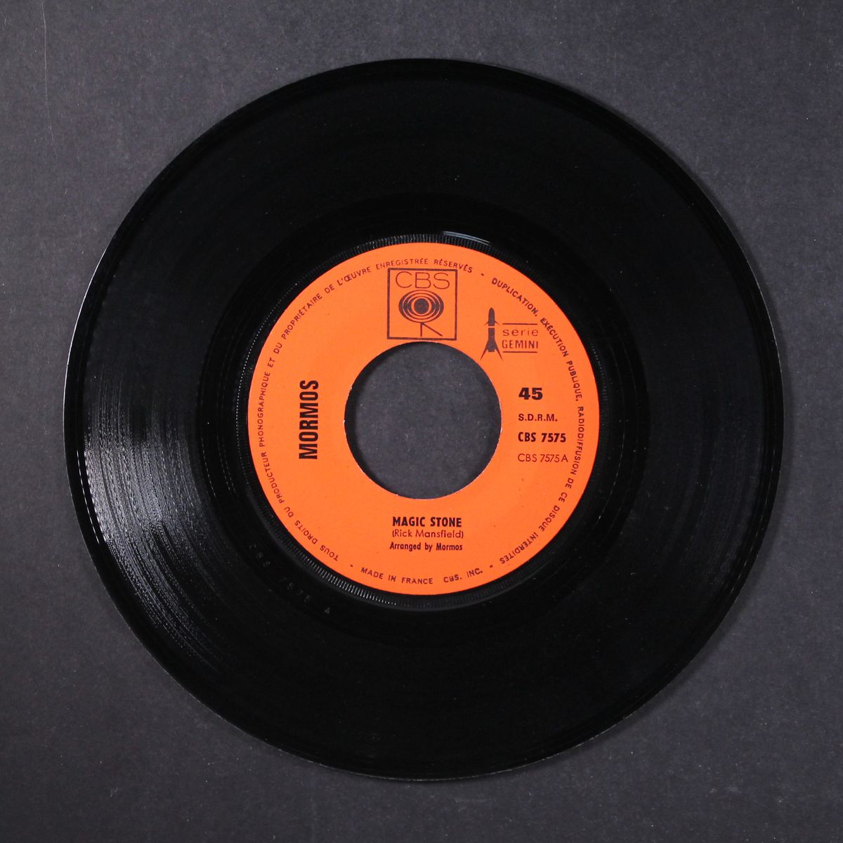 magic stone / hey gilles by MORMOS