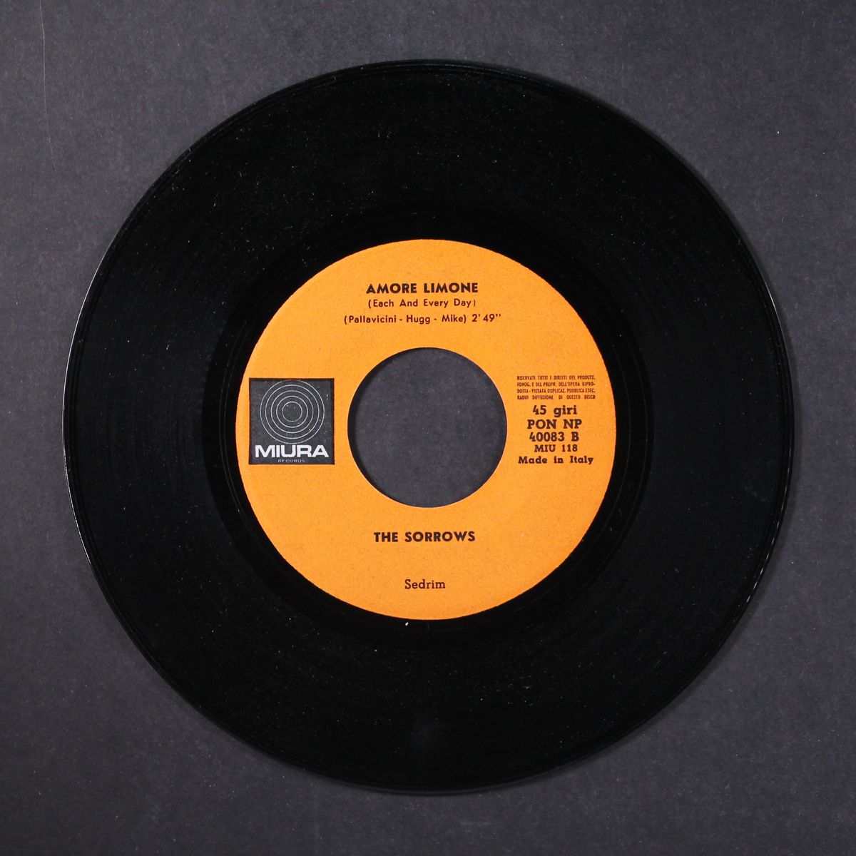 per una donna....no ! (listen to me/ amore limone (each and every day) by SORROWS
