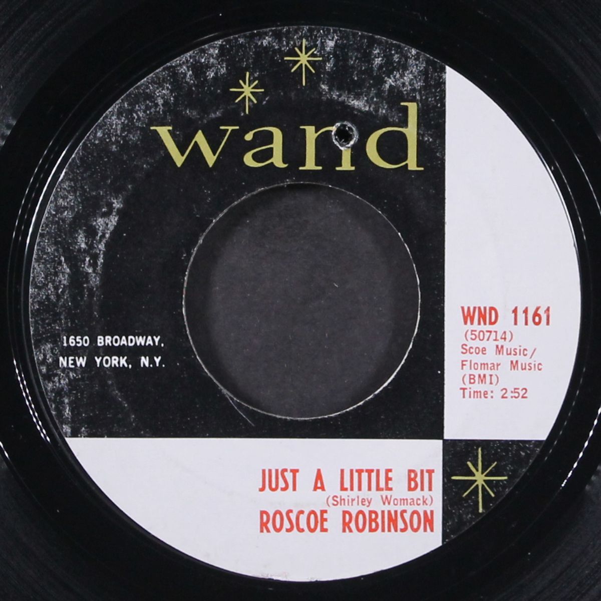 i gotta keep trying / just a little bit by ROSCOE ROBINSON