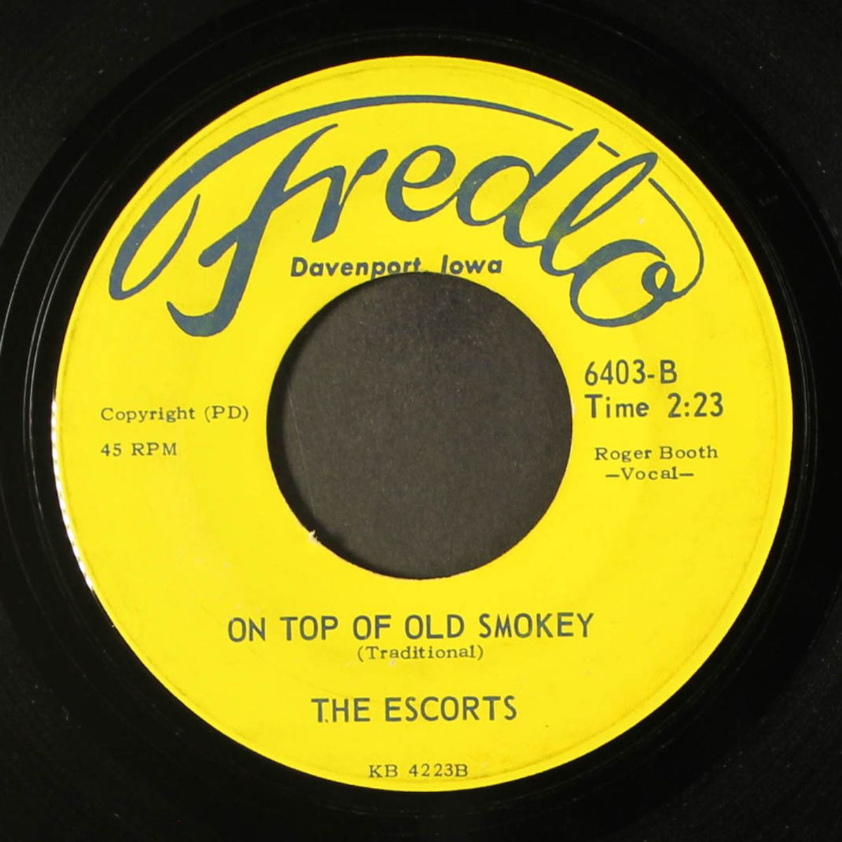the wobble drum / on top of old smokey by ESCORTS