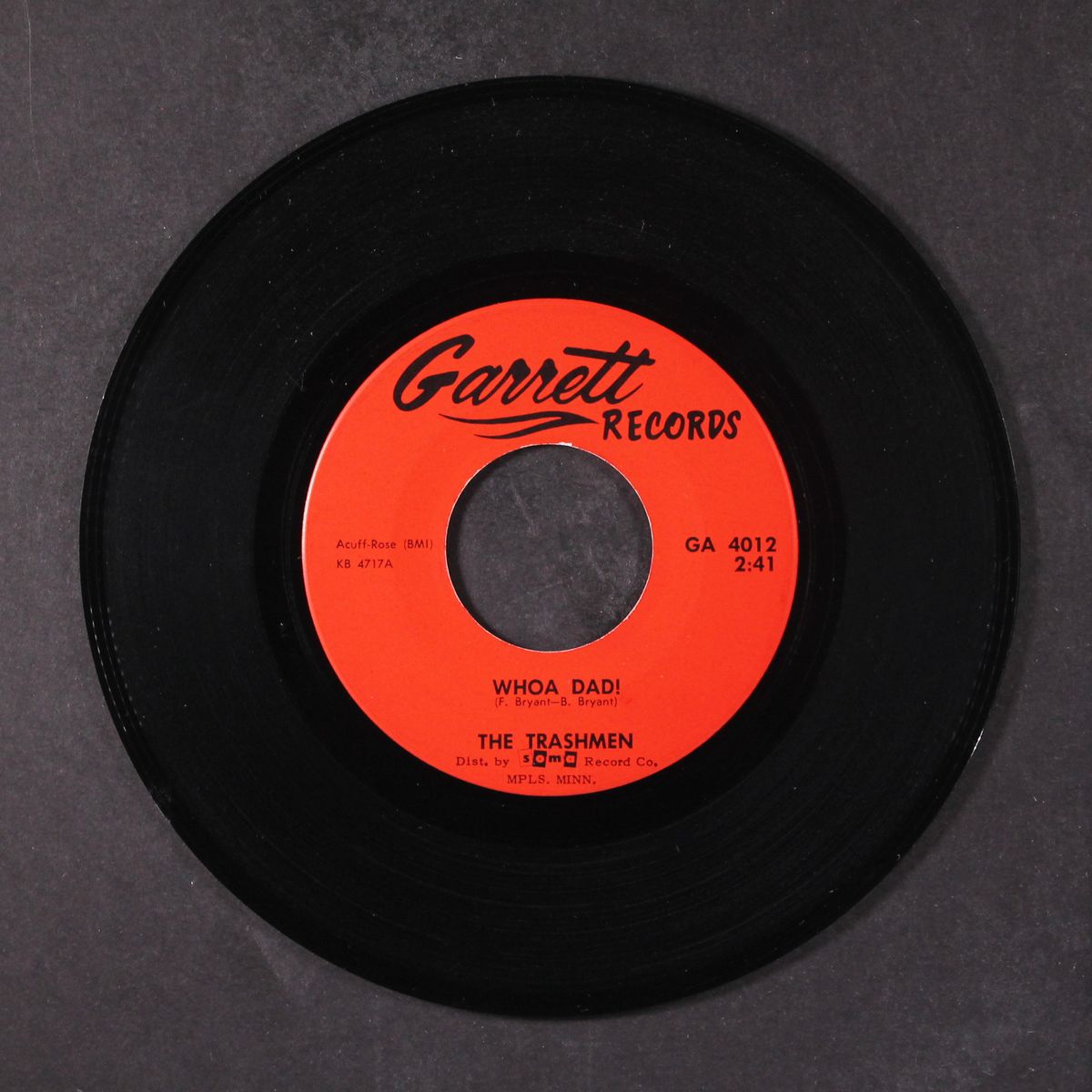 whoa dad! / walkin' my baby by TRASHMEN
