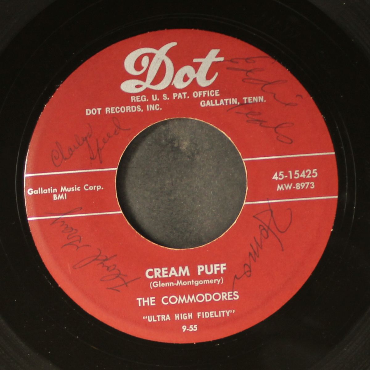 close to my heart / cream puff by COMMODORES