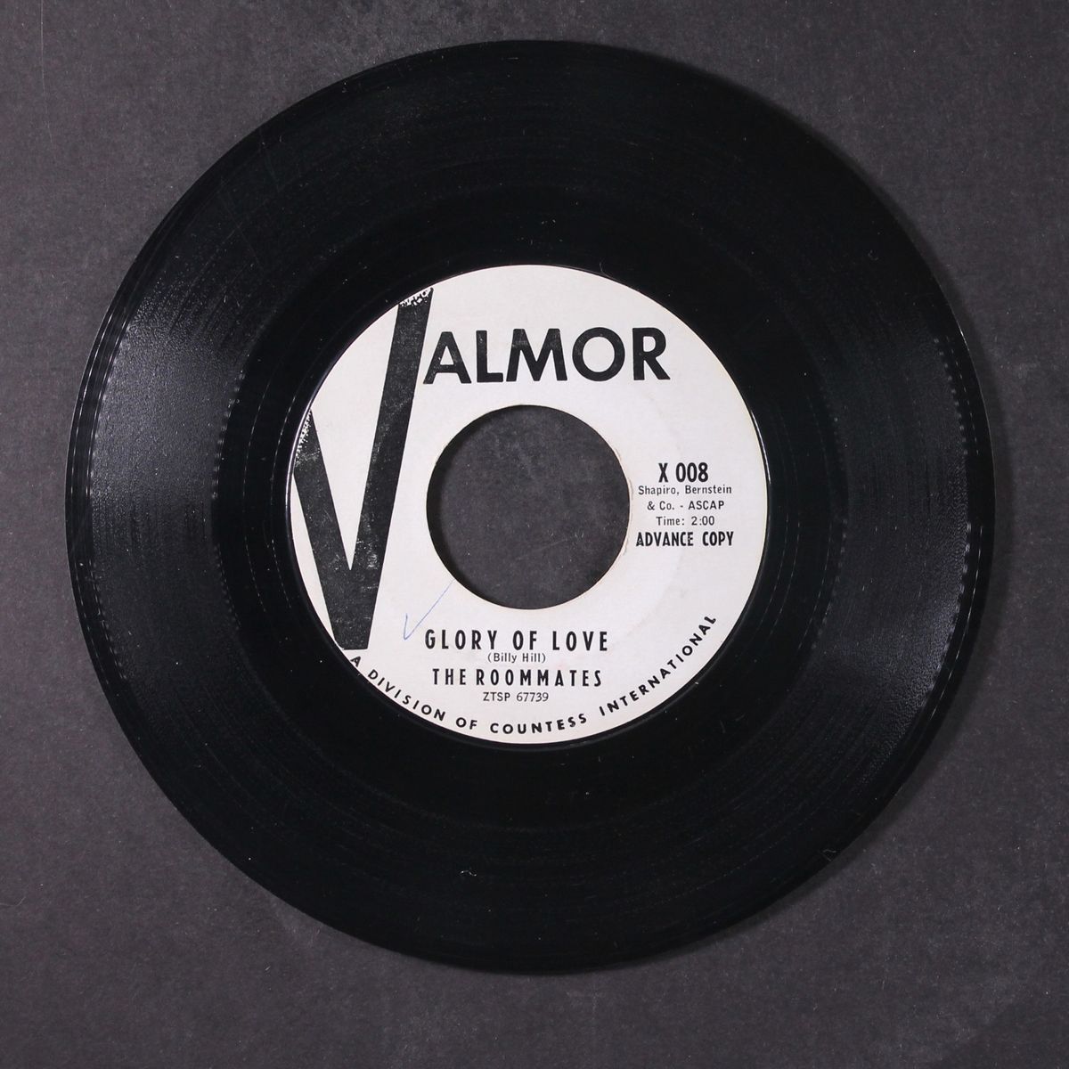 glory of love / blank by ROOMMATES