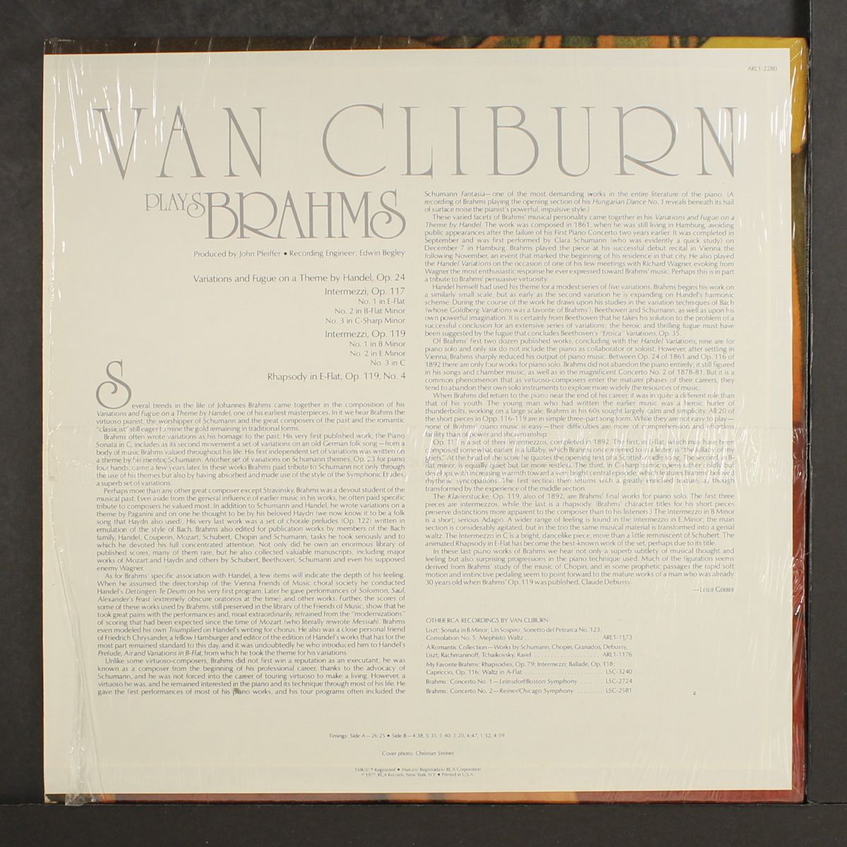 plays brahms by VAN CLIBURN