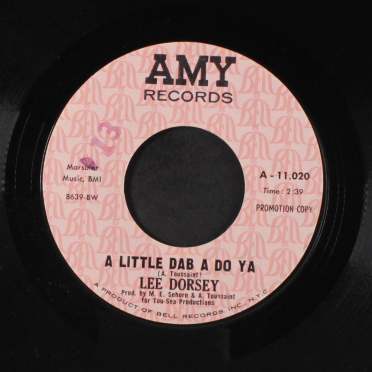 wonder woman / a little dab a do ya by LEE DORSEY