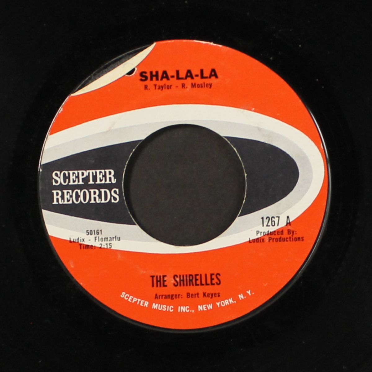 sha-la-la / his lips get in the way by SHIRELLES