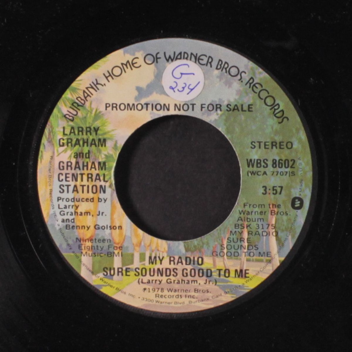 my radio sure sounds good to me / mono by LARRY GRAHAM