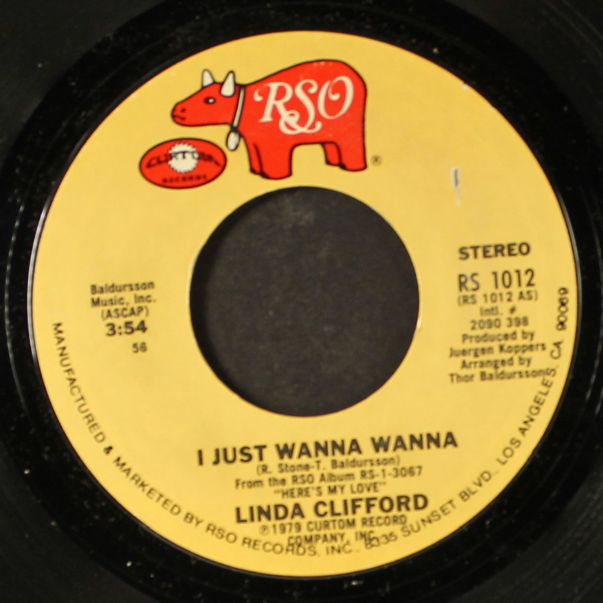 i just wanna wanna / hold me close by LINDA CLIFFORD