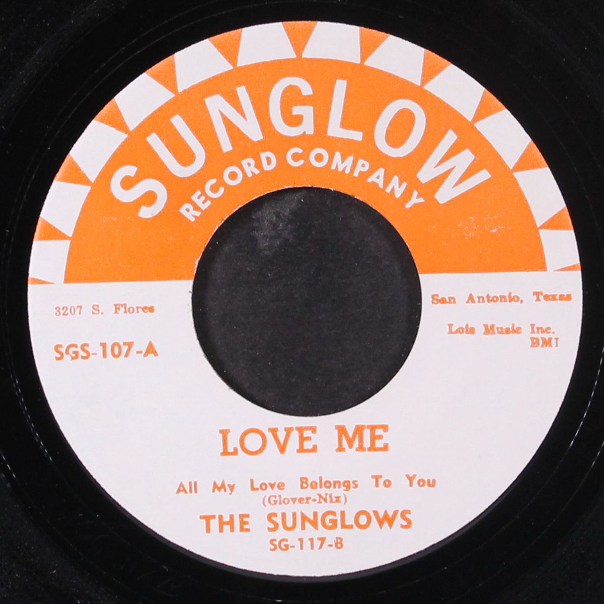 love me by SUNGLOWS