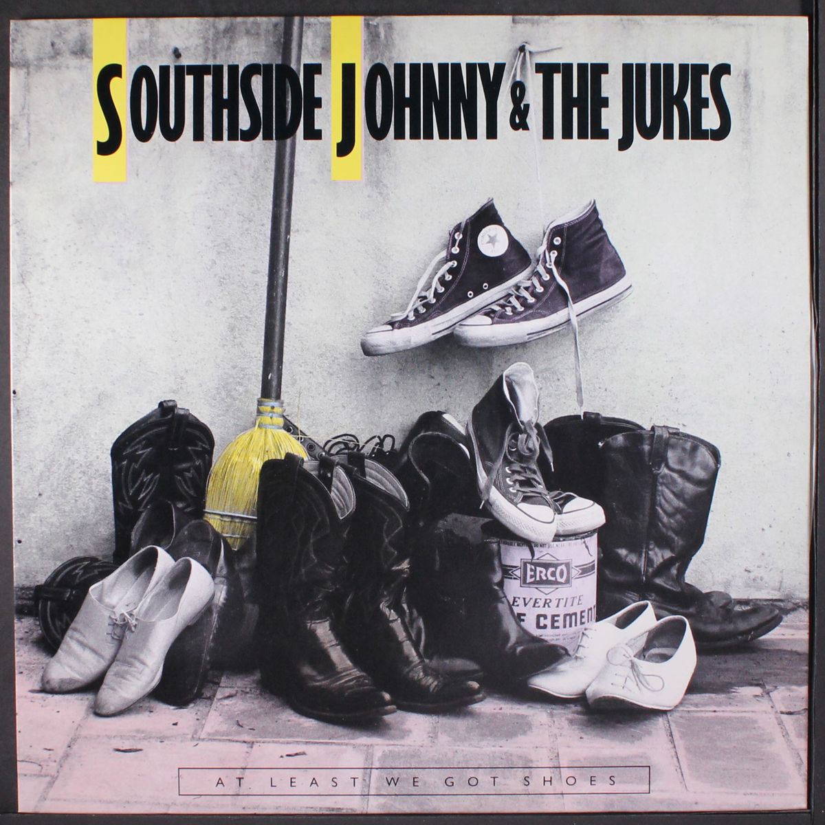 at least we got shoes by SOUTHSIDE JOHNNY & JUKES