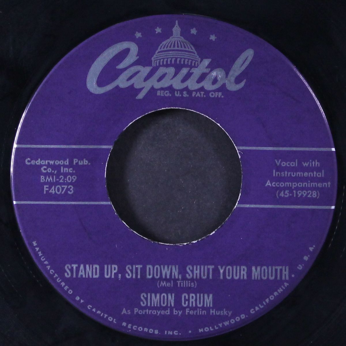 country music is here to stay by SIMON CRUM