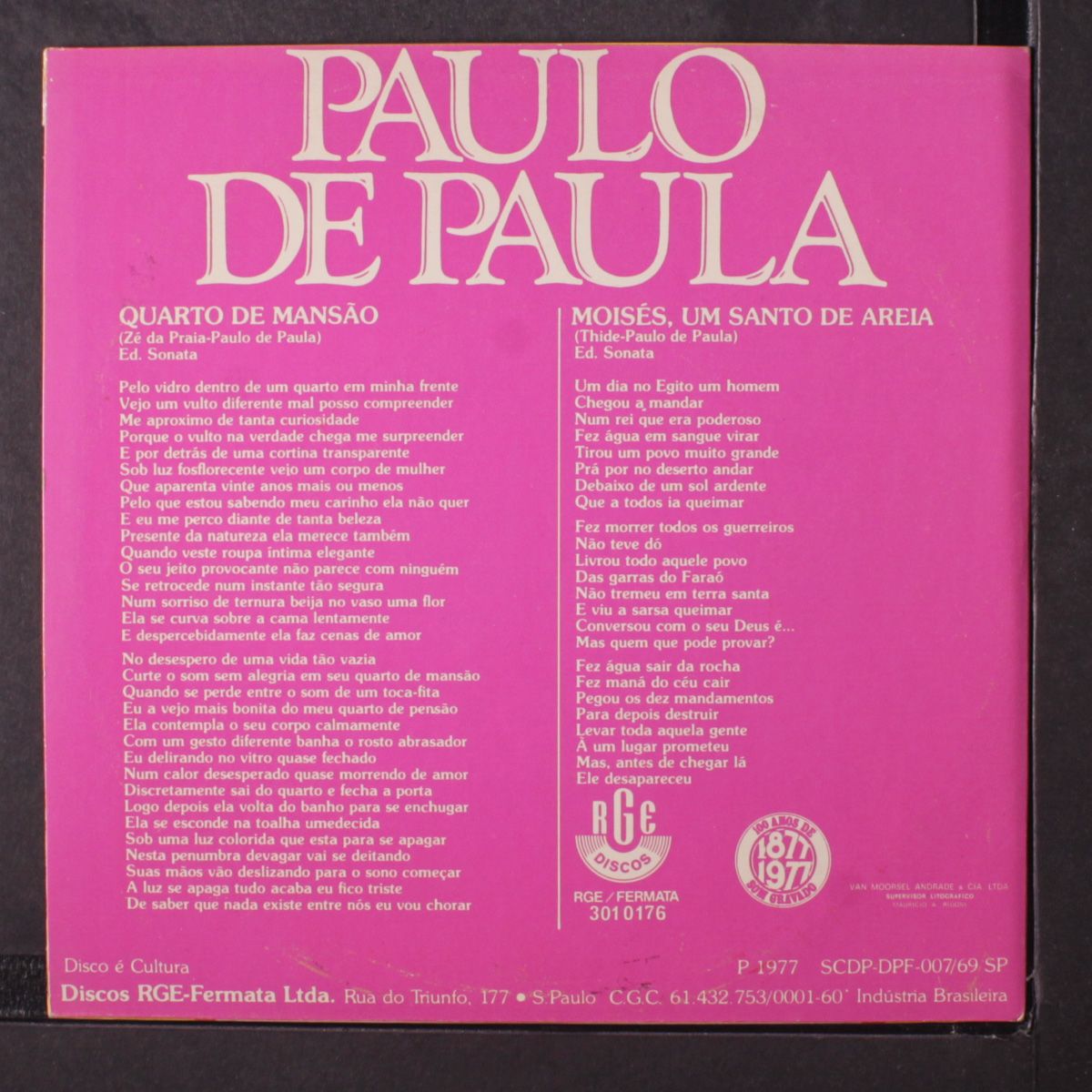 quarto de mansao / moises, um santo de areia by PAULO DE PAULA