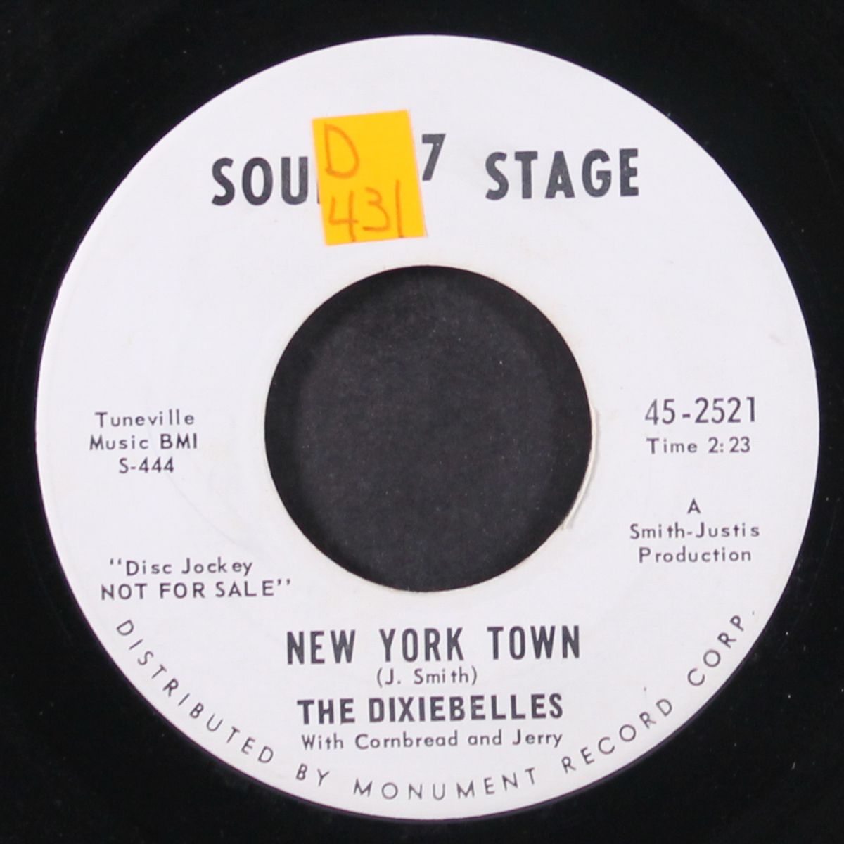 new york town / the beale street dog by DIXIEBELLES