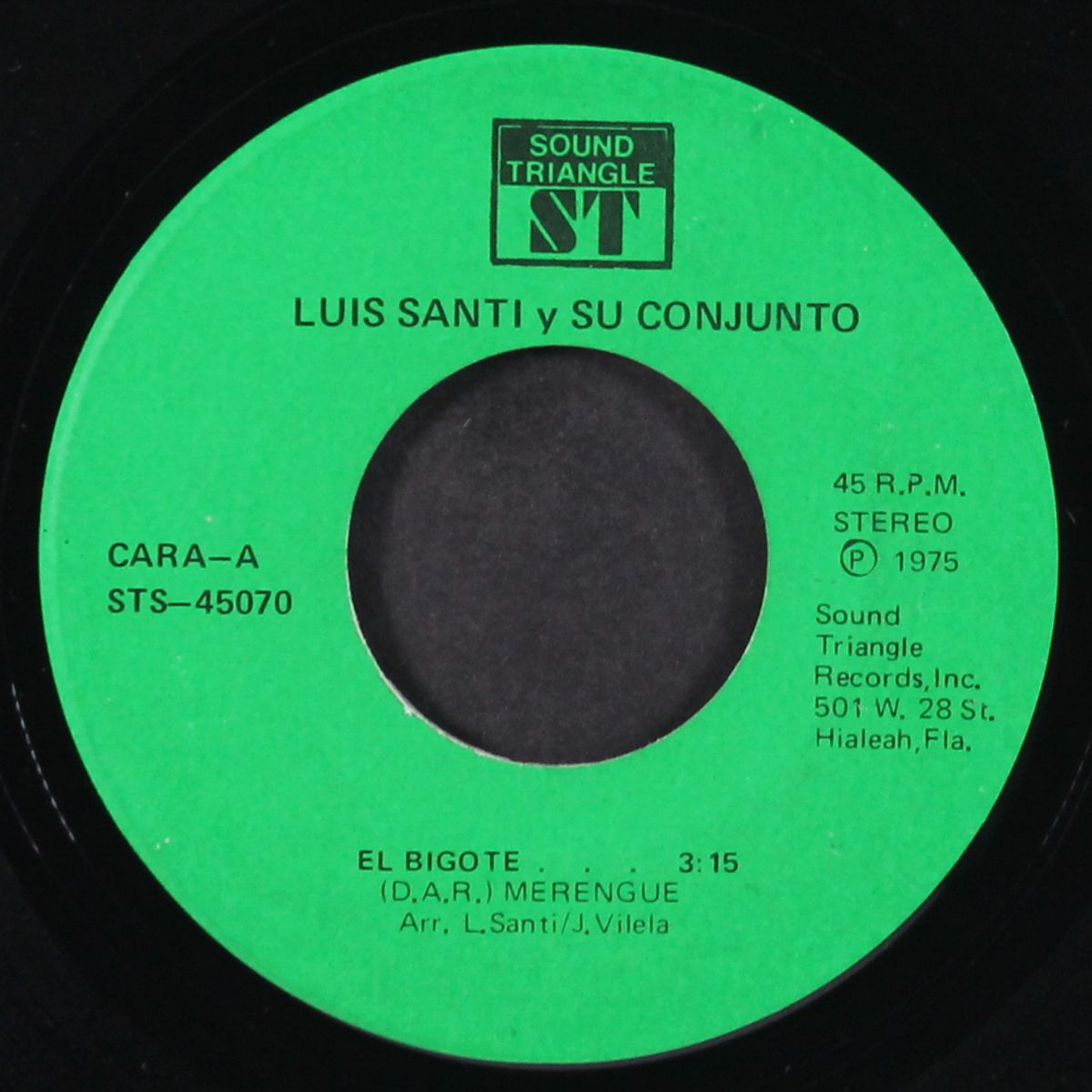 el bigote / la norguesera by LUIS SANTI Y SU CONJUNTO